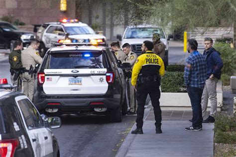 lv mall shooting|Fashion Show Mall sued by family of woman shot  .